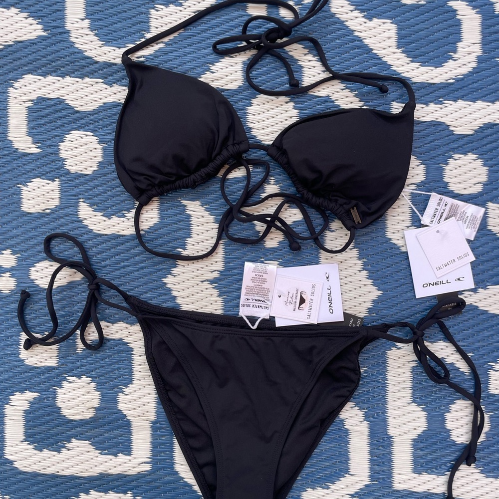 O'Neill Women's Saltwater Solids bikini set